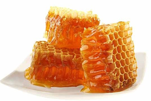 Корейская косметика с медом и прополисом для восстановления кожи