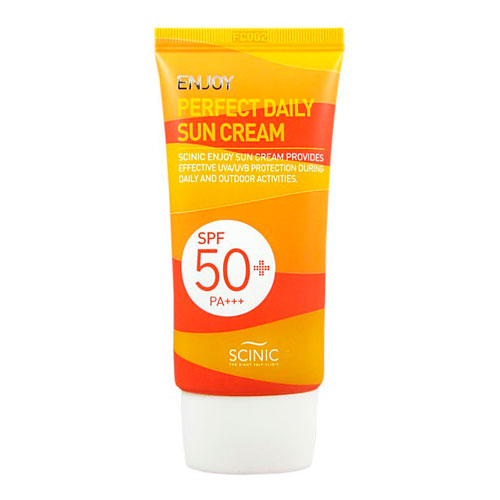 Увлажняющий солнцезащитный крем&nbsp;SPF50+ PA+++ Scinic Enjoy Perfect Daily Sun Cream SPF50+ PA+++