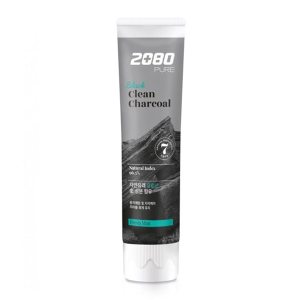 Отбеливающая зубная паста с мятой и древесным углём  Aekyung 2080 Black Clean Charcoal Toothpaste