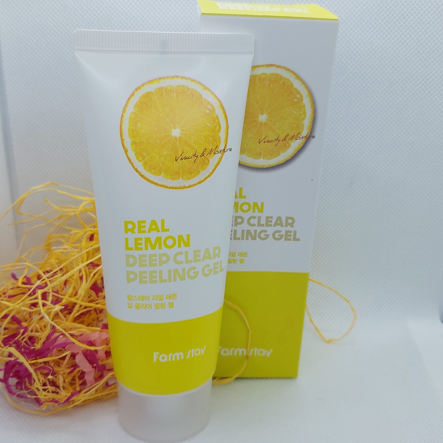 Пилинг-скатка с лимоном  FarmStay Real Lemon Deep Clear Peeling Gel 26959358 - фото 3