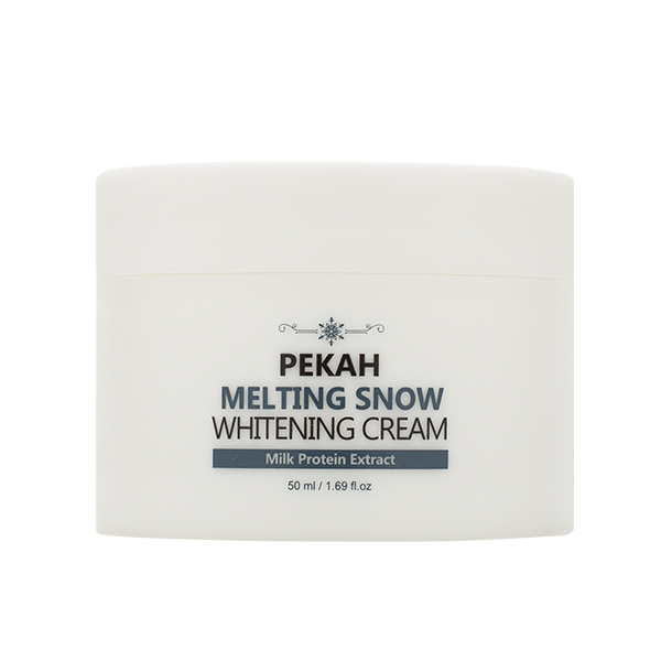 Увлажняющий крем с молочными протеинами для сияния кожи PEKAH Melting Snow Whitening Cream