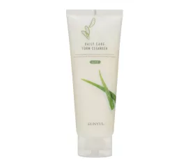 Очищающая пенка для чувствительной кожи  EUNYUL Daily Care Aloe Foam Cleanser