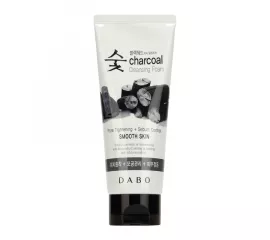 Очищающая пенка с древесным углем для смягчения кожи DABO Charcoal Cleansing Foam Smooth Skin