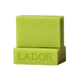 Твёрдый шампунь с васаби Lador Wasabi Shampoo Bar