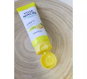 Фото отзыв о Some By Mi Yuja Niacin Brightening Moisture Gel Cream