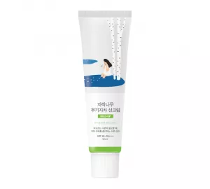 Увлажняющий солнцезащитный крем с березовым соком SPF50+ PA++++
 Round Lab Birch Juice Moisturizing Mild-Up Sunscreen SPF50+ PA++++